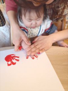 「あ!手形がついた」